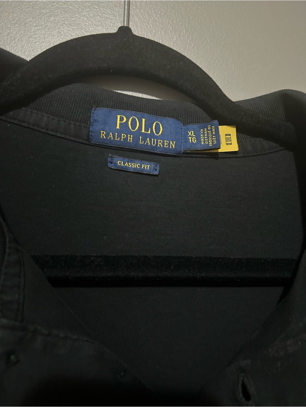 Polo by Ralph Lauren Black Short-Sleeve Polo with Embroidered Pony - Picture 5 of 6